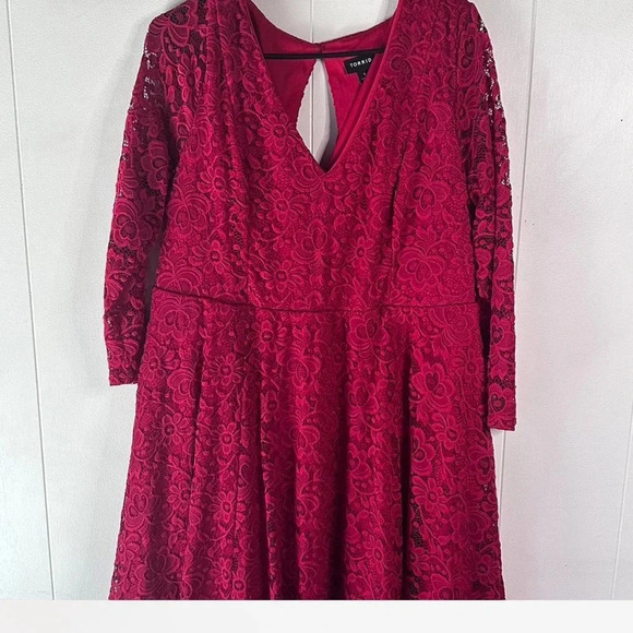 torrid Dresses & Skirts - Red Torrid mid-length lace dress (F18)